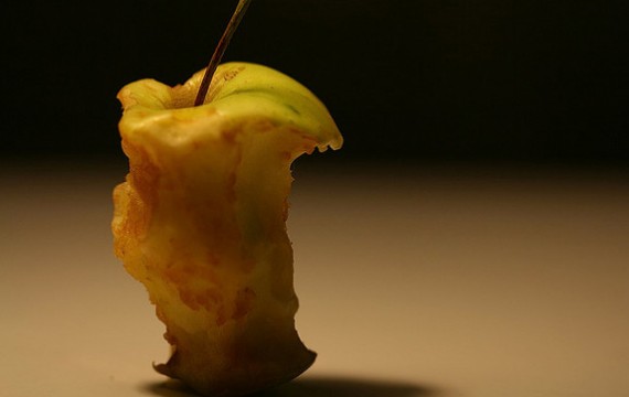 rotten apple